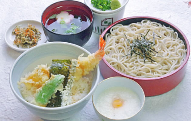 ミニ天丼とミニ山ざるそばのセット